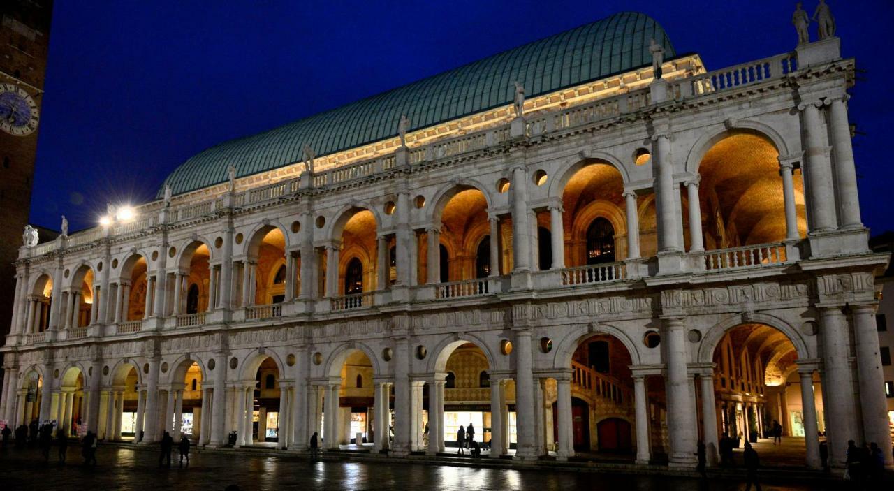 Casa Giorgia - Nel Cuore Di Vicenza Luaran gambar