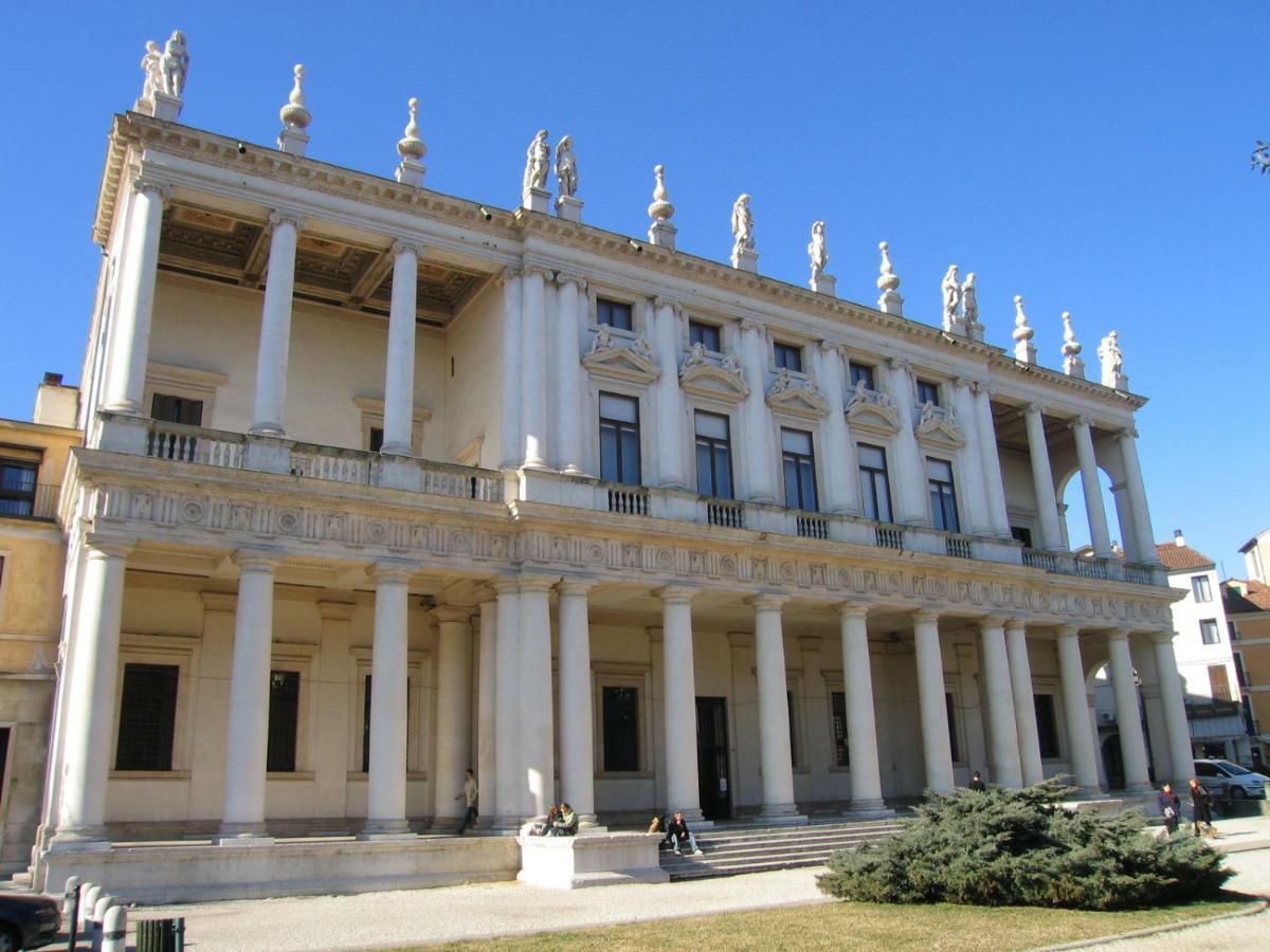 Casa Giorgia - Nel Cuore Di Vicenza Luaran gambar